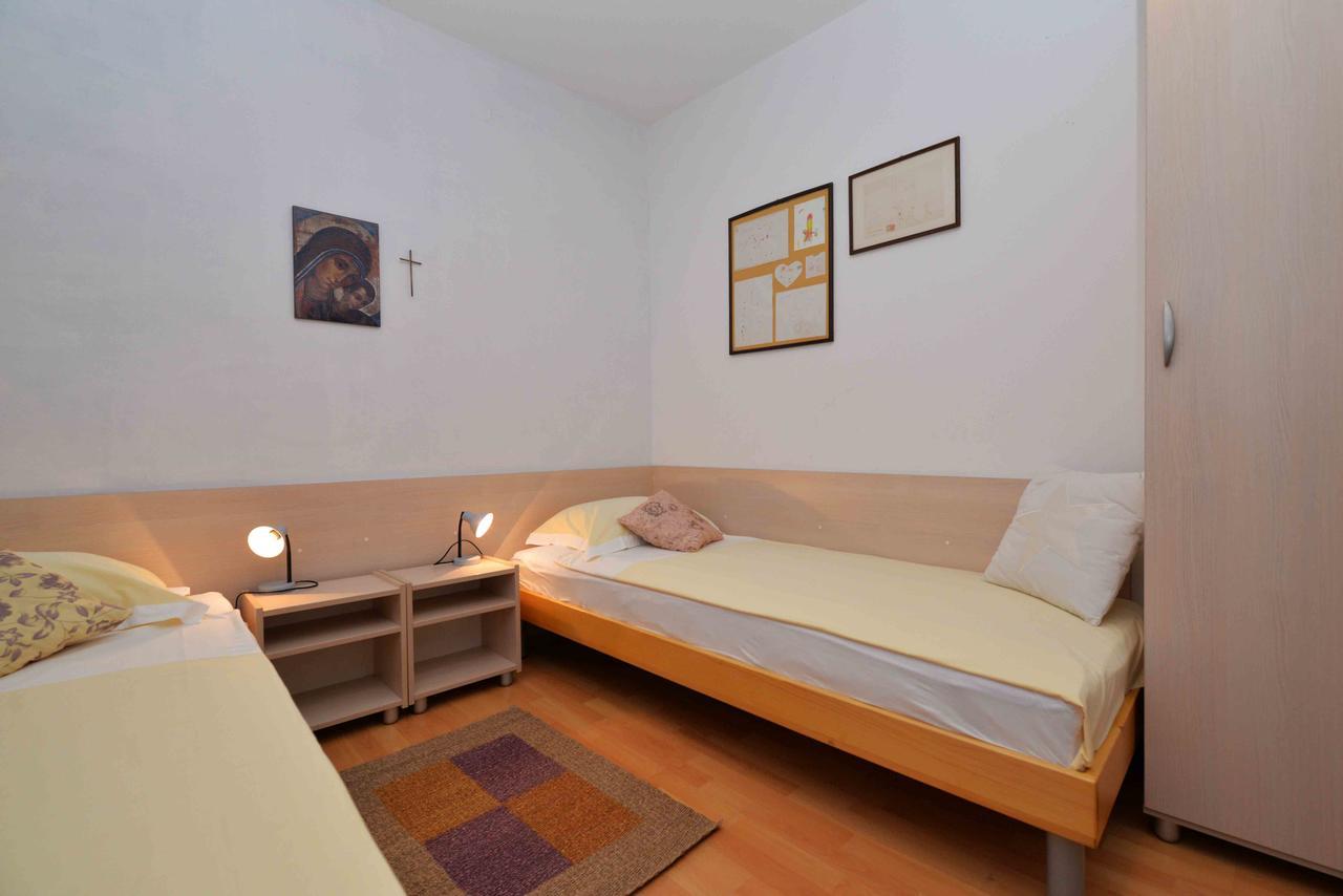 מורטר Holiday Apartment Ivan מראה חיצוני תמונה